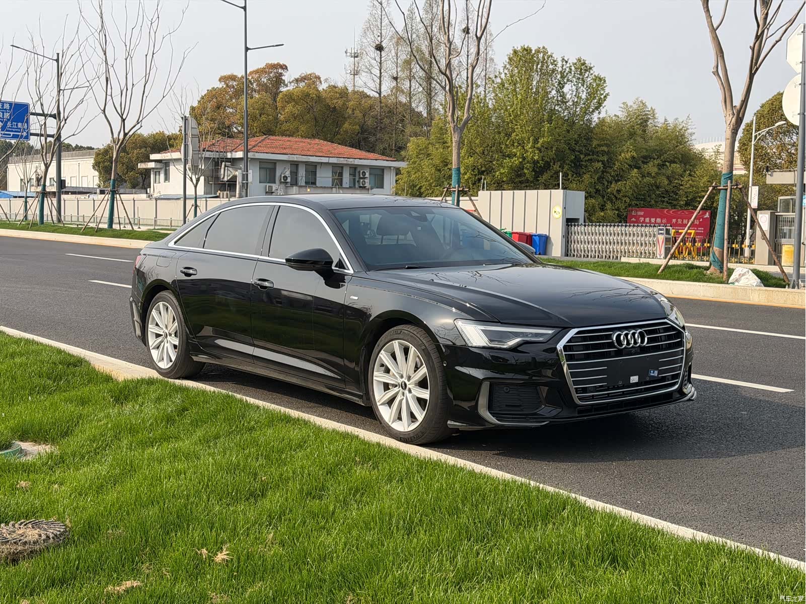 Audi A6L, 2022 3