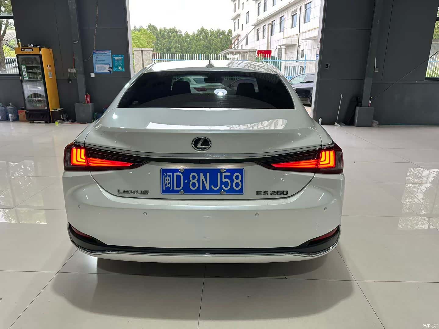 Lexus ES, 2023 8