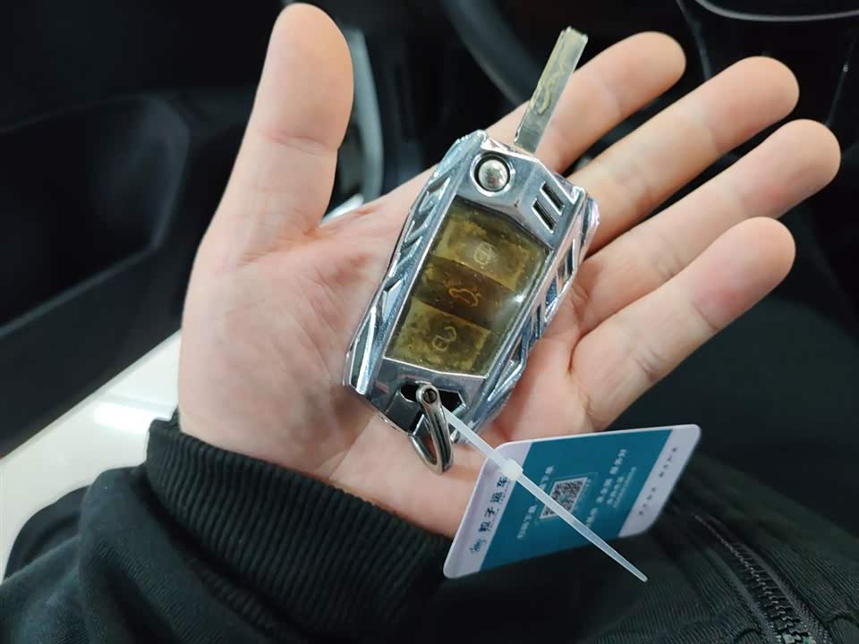 Volkswagen T-ROC exploring Songs