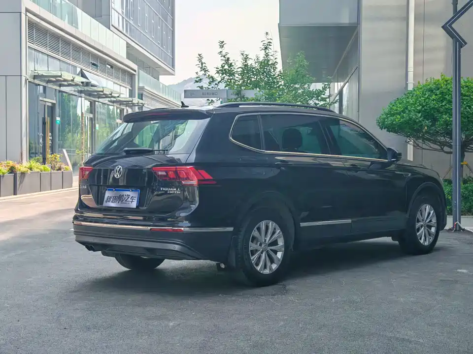 Volkswagen Tiguan L