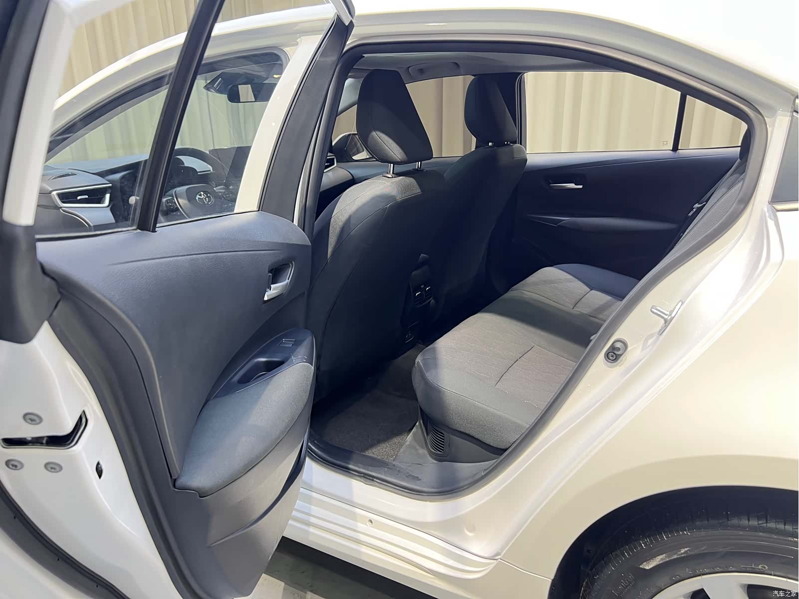 Toyota Corolla, 2023 11