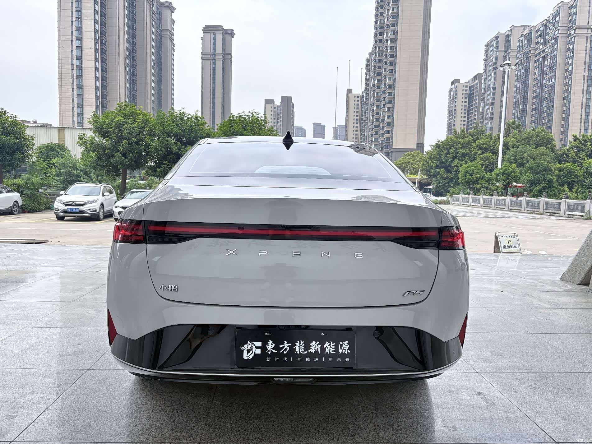 Xpeng P5, 2022 8