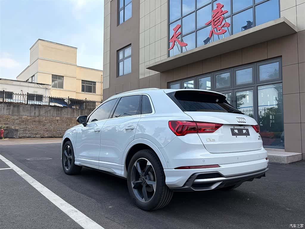 Audi Q3, 2022 7