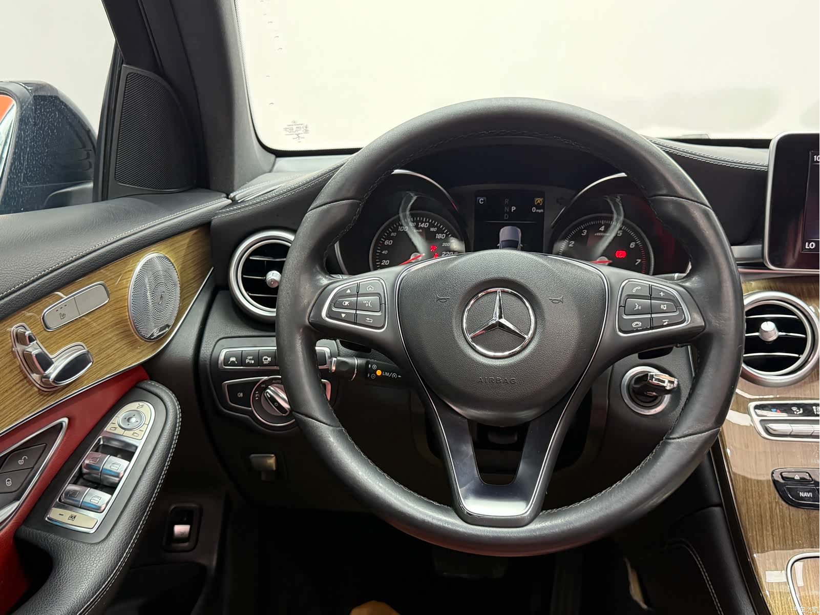 Mercedes-Benz GLC, 2018 10