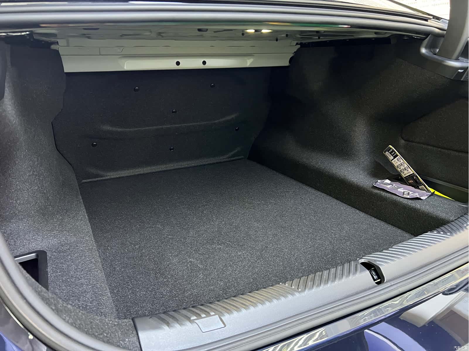 BMW 5 Series, 2024 24
