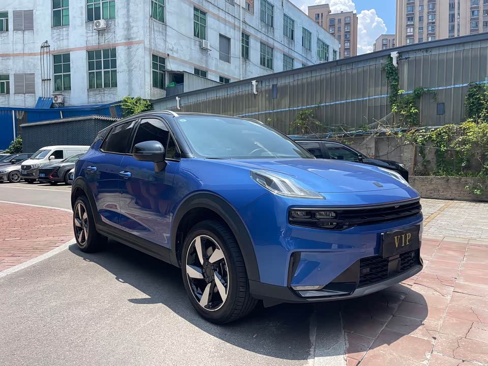 Lynk & Co 06 Lynk & Co 06