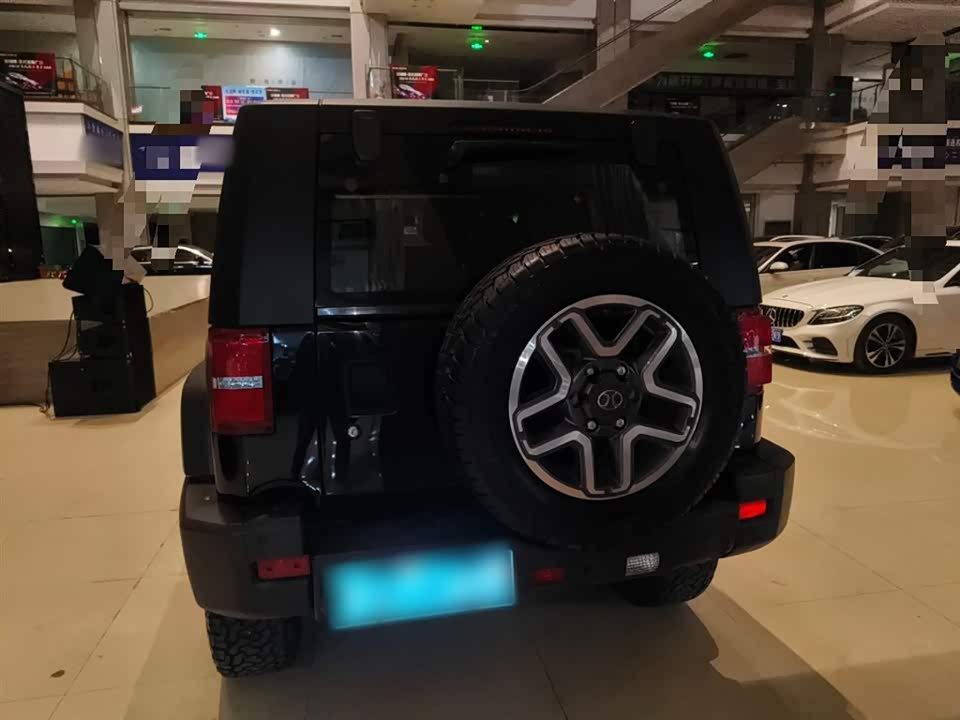 Beijing BJ40
