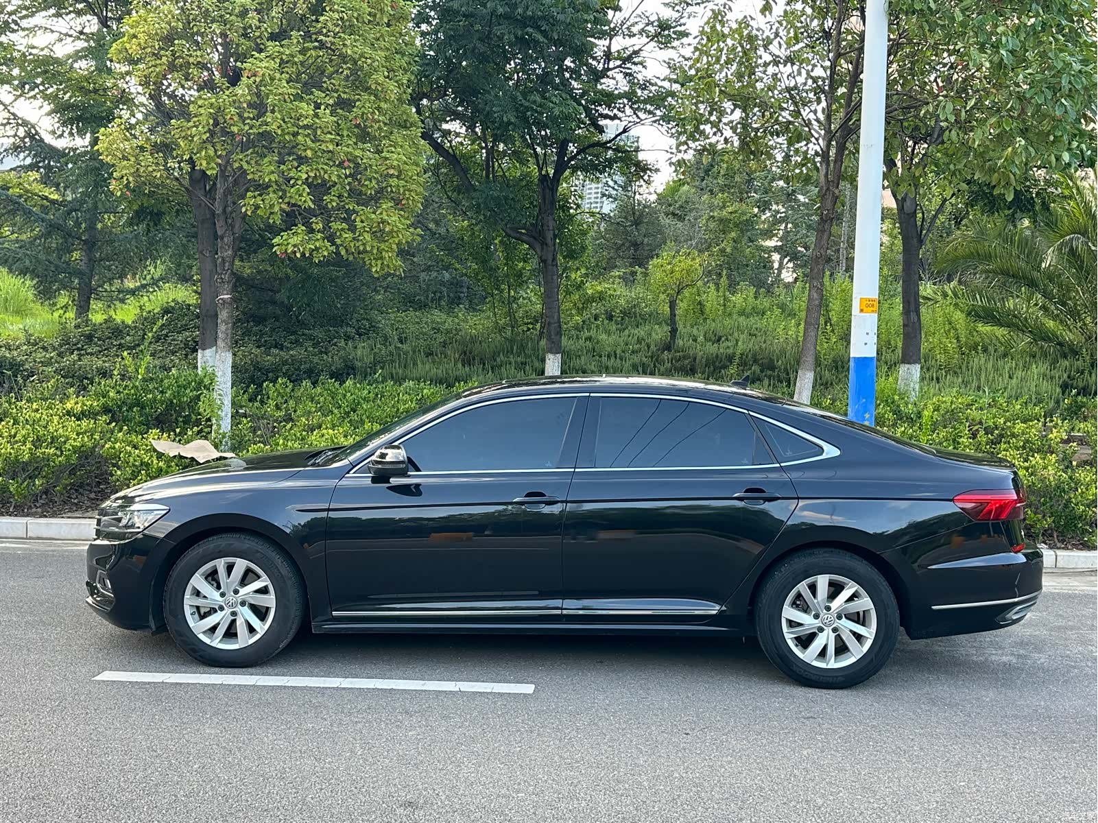 Volkswagen Passat, 2020 3