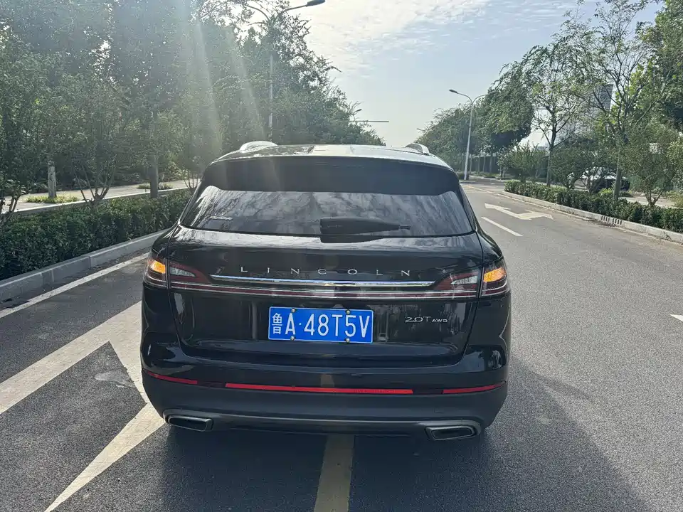 Lincoln Navigator