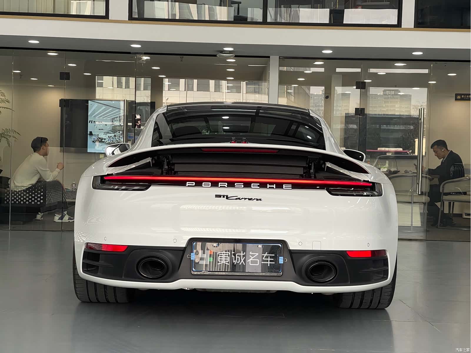 Porsche 911, 2024 6