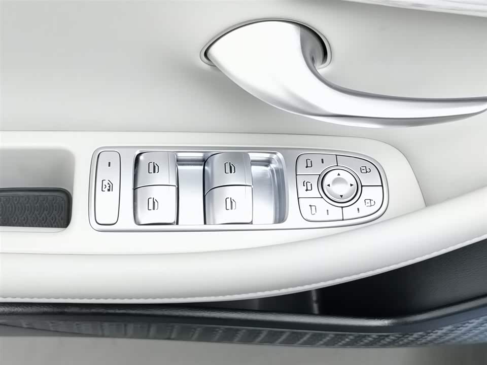 Chery Fulwin Fengyun A8