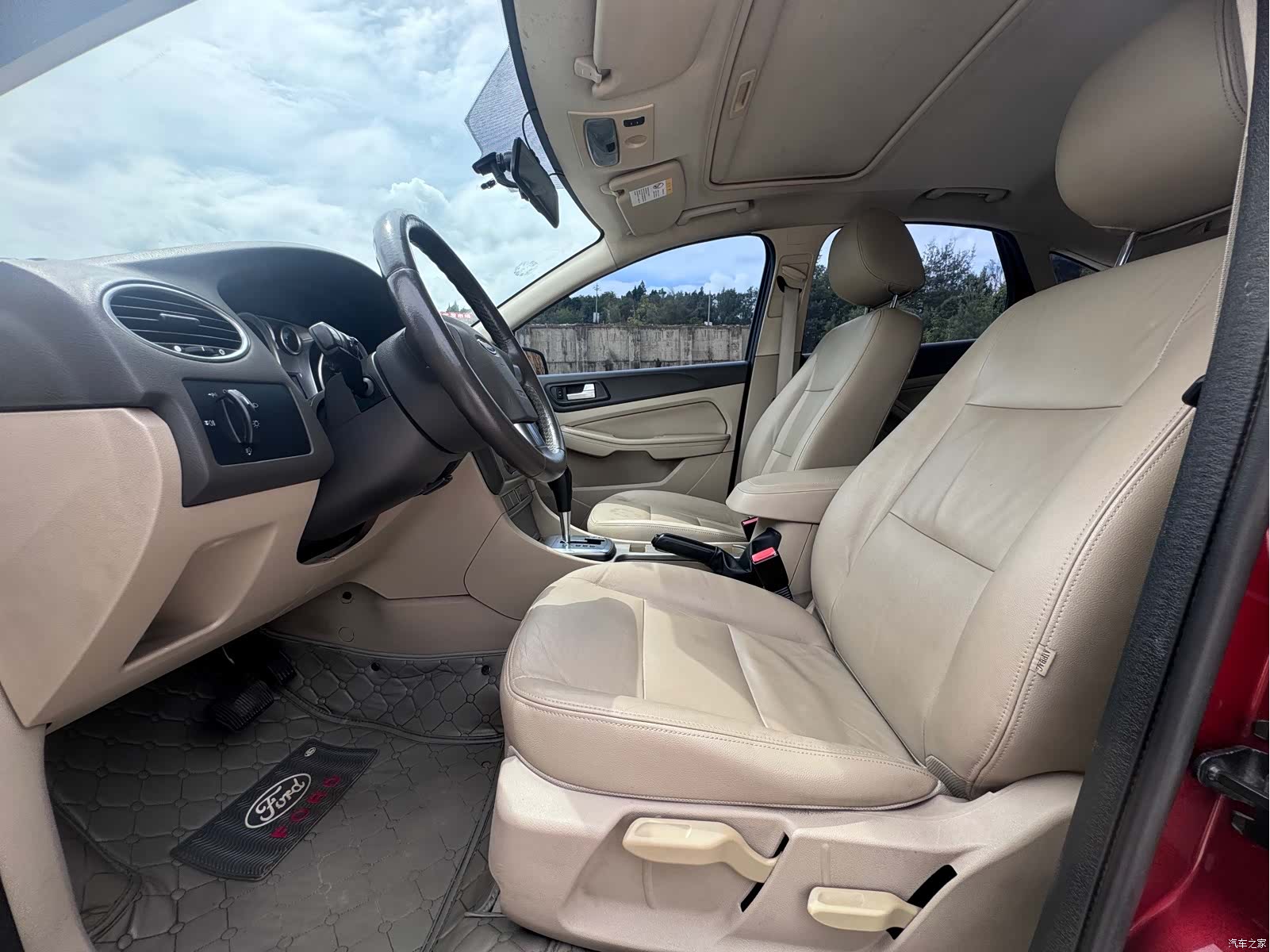 Ford Focus, 2013 все фото