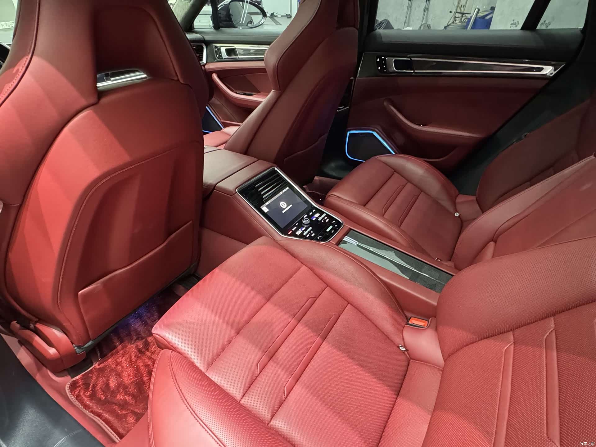 Porsche Panamera, 2023 9
