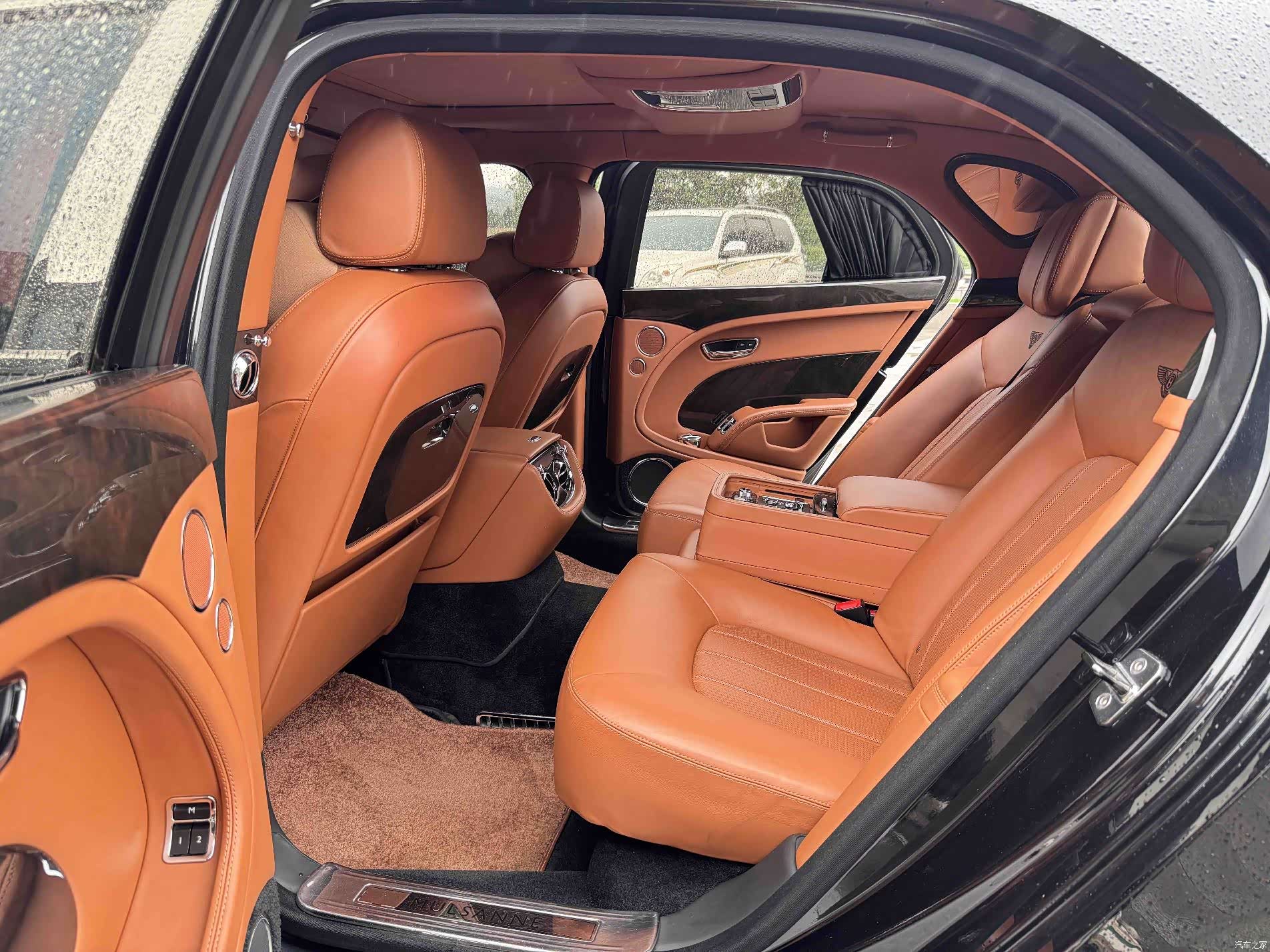 Bentley Mulsanne, 2015 6