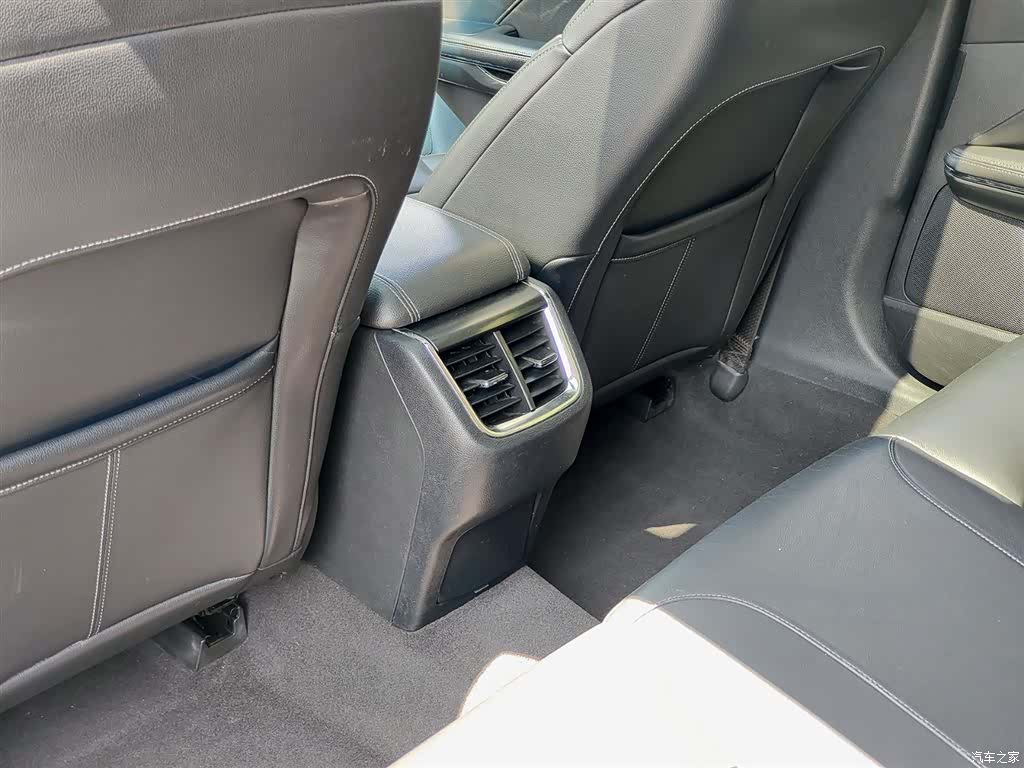 Ford Taurus, 2017 9