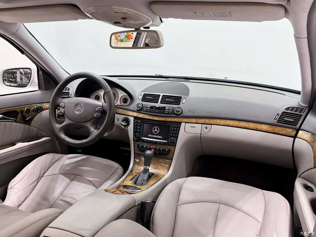 Mercedes-Benz E-Class, 2008 15