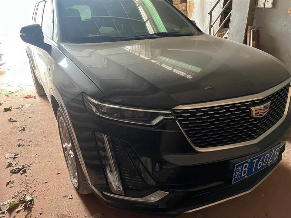 Cadillac XT6
