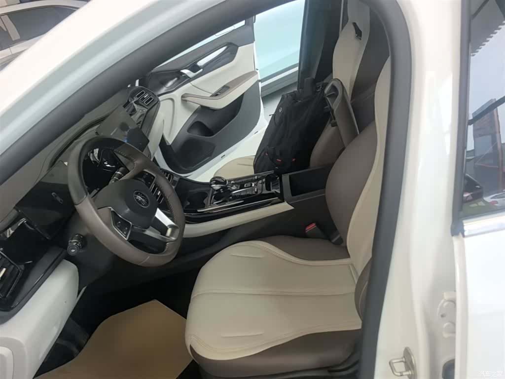 BYD Qin, 2023 15