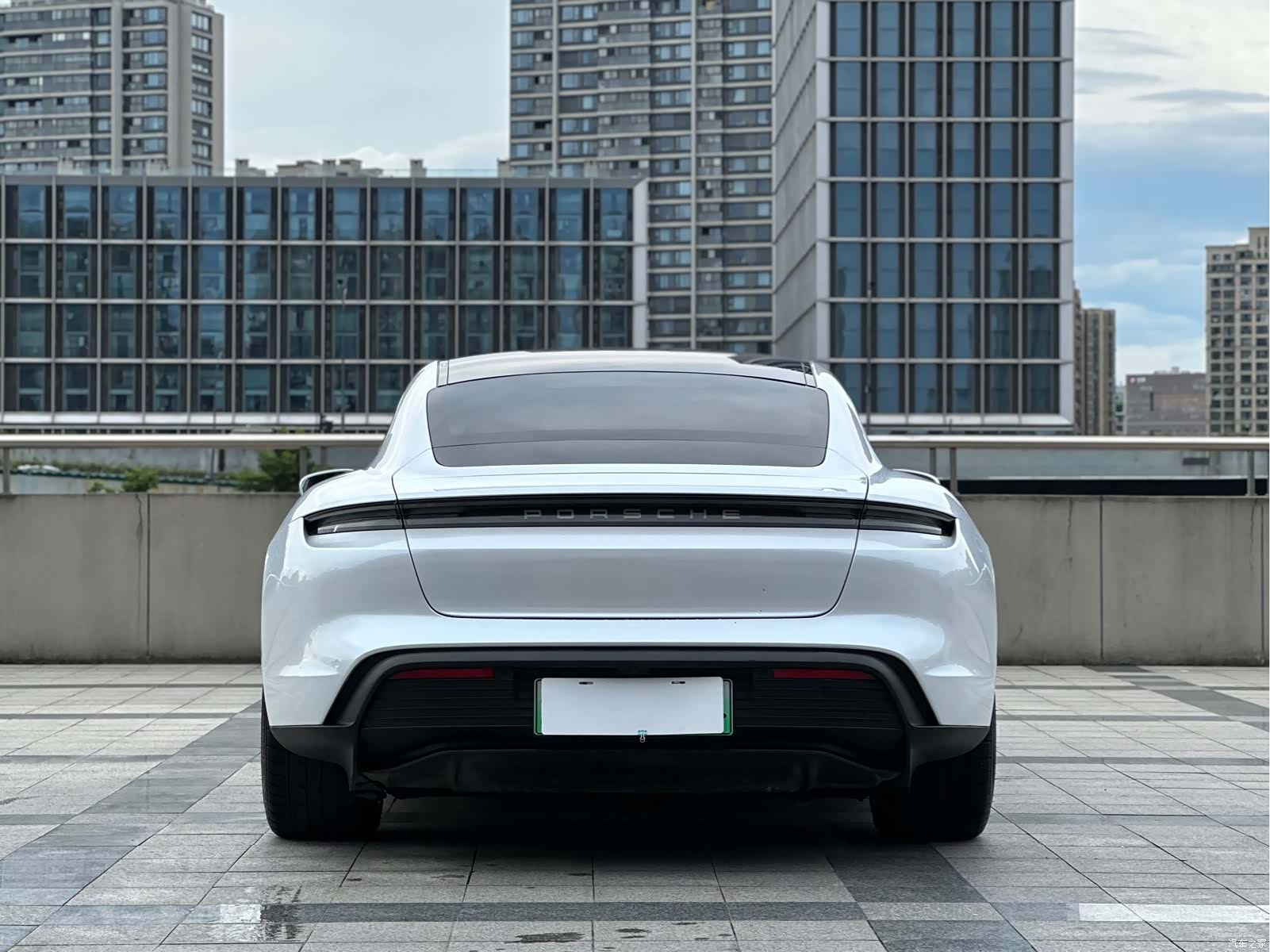 Porsche Taycan, 2021 все фото