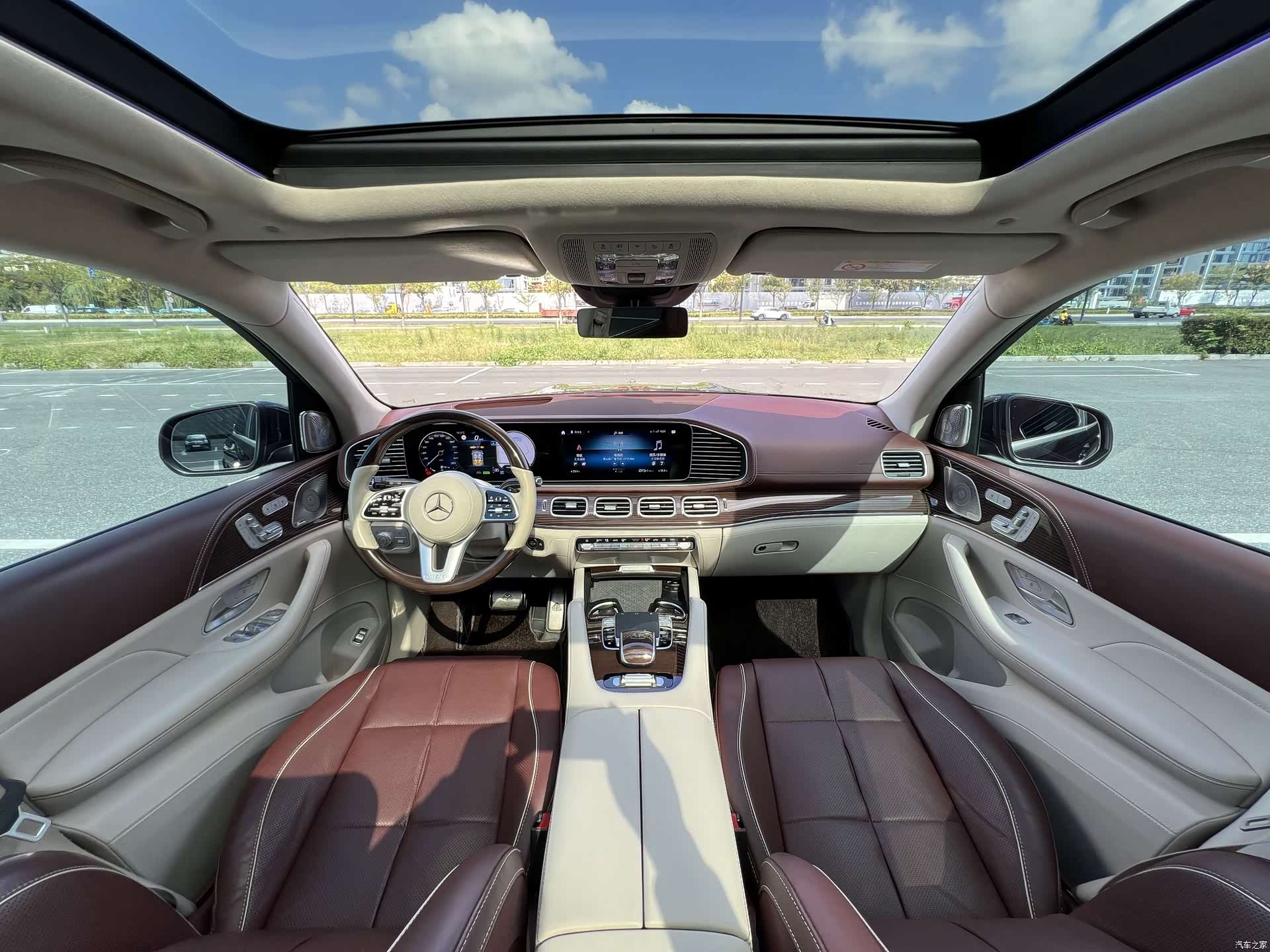 Maybach GLS, 2022 7