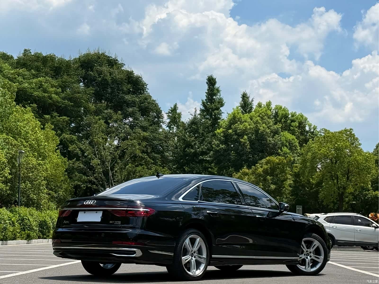 Audi A8L, 2023 19