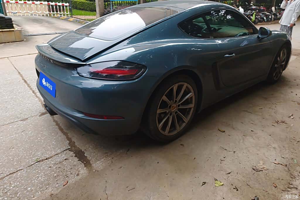 Porsche Cayman, 2018 3