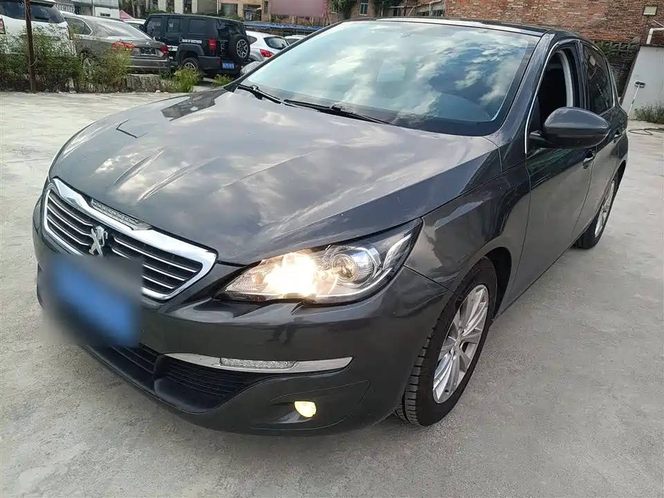 Peugeot 308S