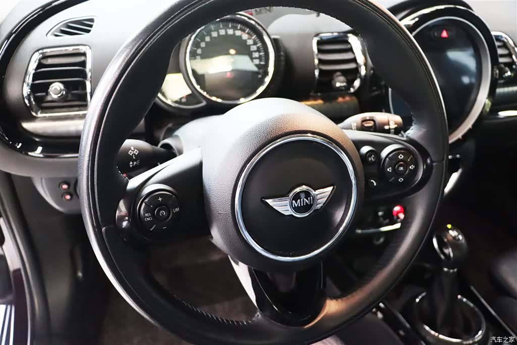 Mini Clubman, 2017 15