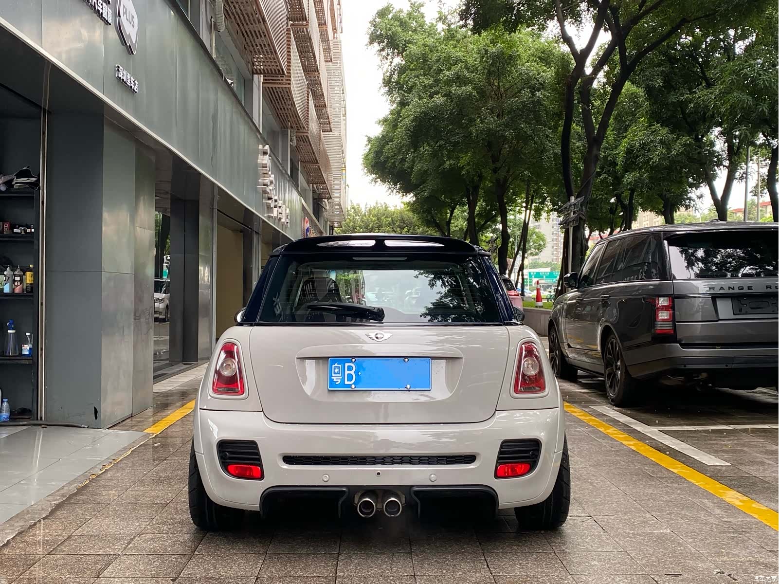 Mini Cooper, 2010 11