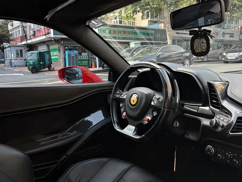 Ferrari 458