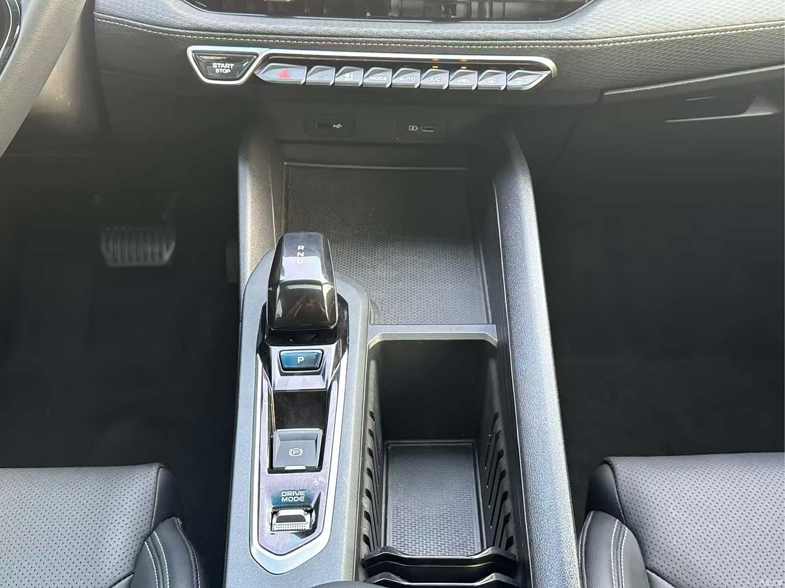 Geely Binray, 2025 18