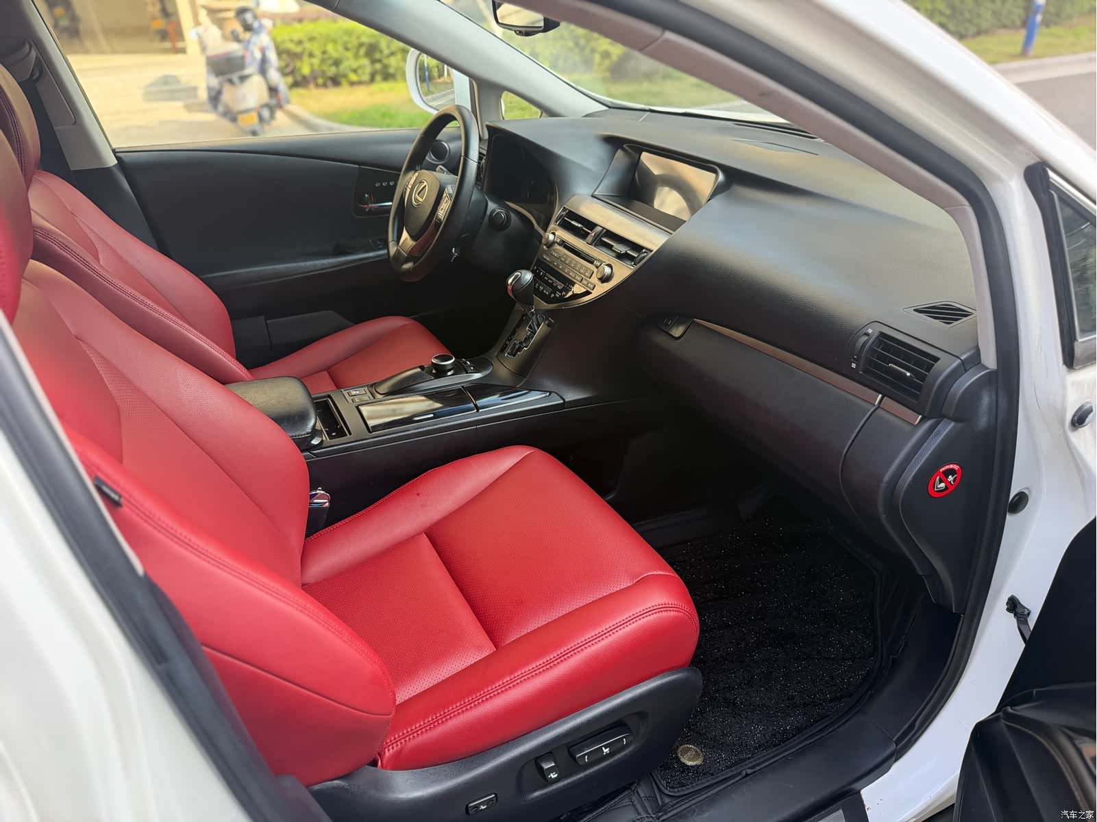 Lexus RX, 2012 8
