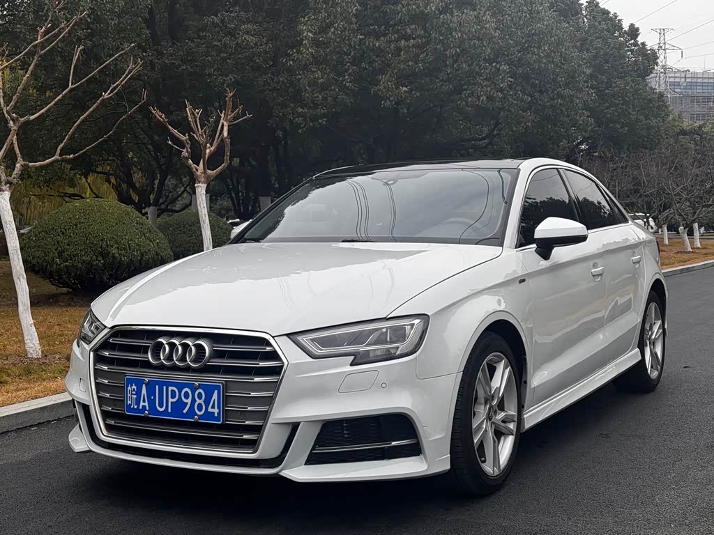 Audi A3 2020 Limousine 35 TFSI Fashion V