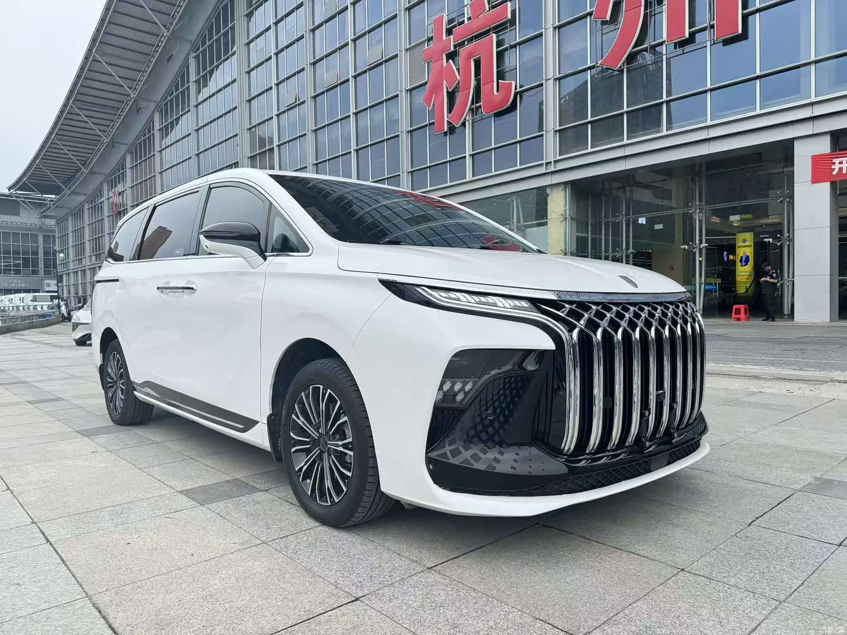 DongFeng V9, 2024 3
