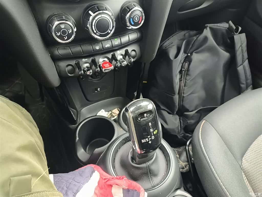Mini ONE, 2020 14