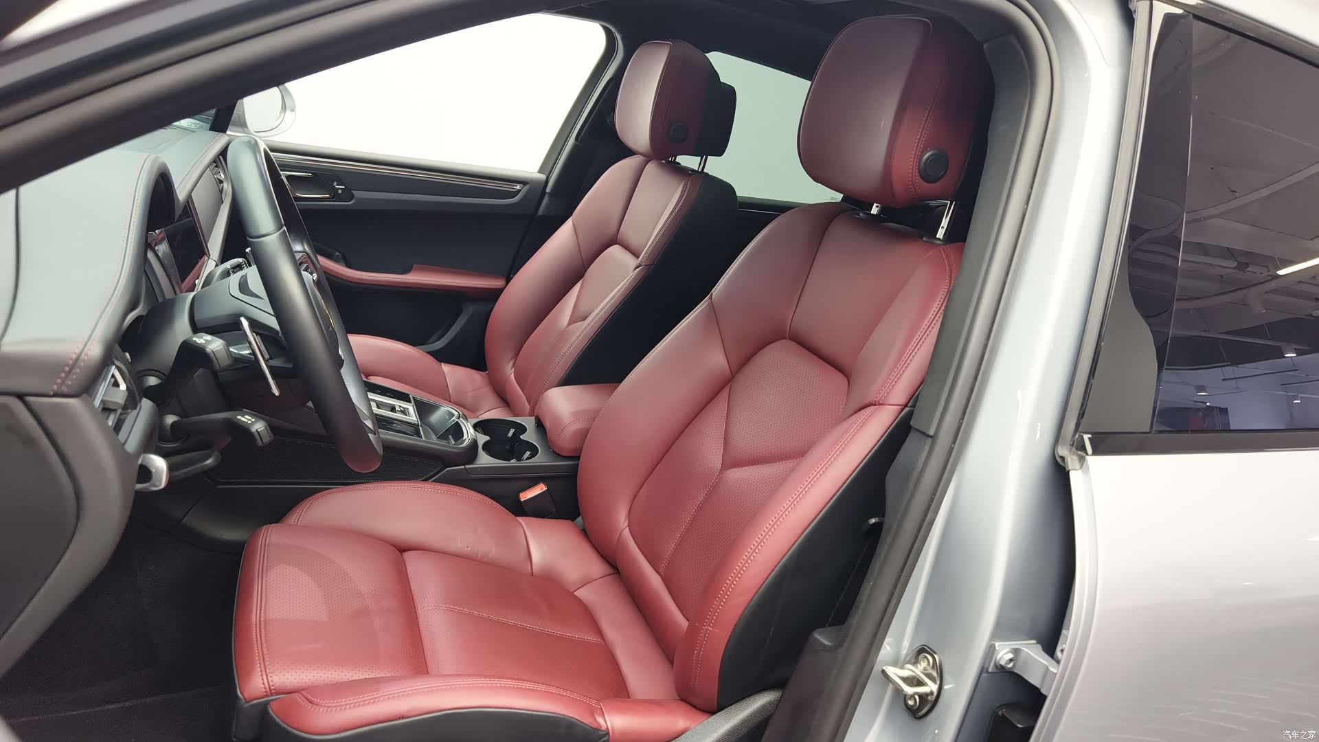 Porsche Macan, 2022 12