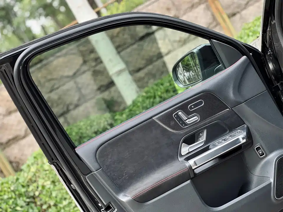 Mercedes-Benz GLB AMG