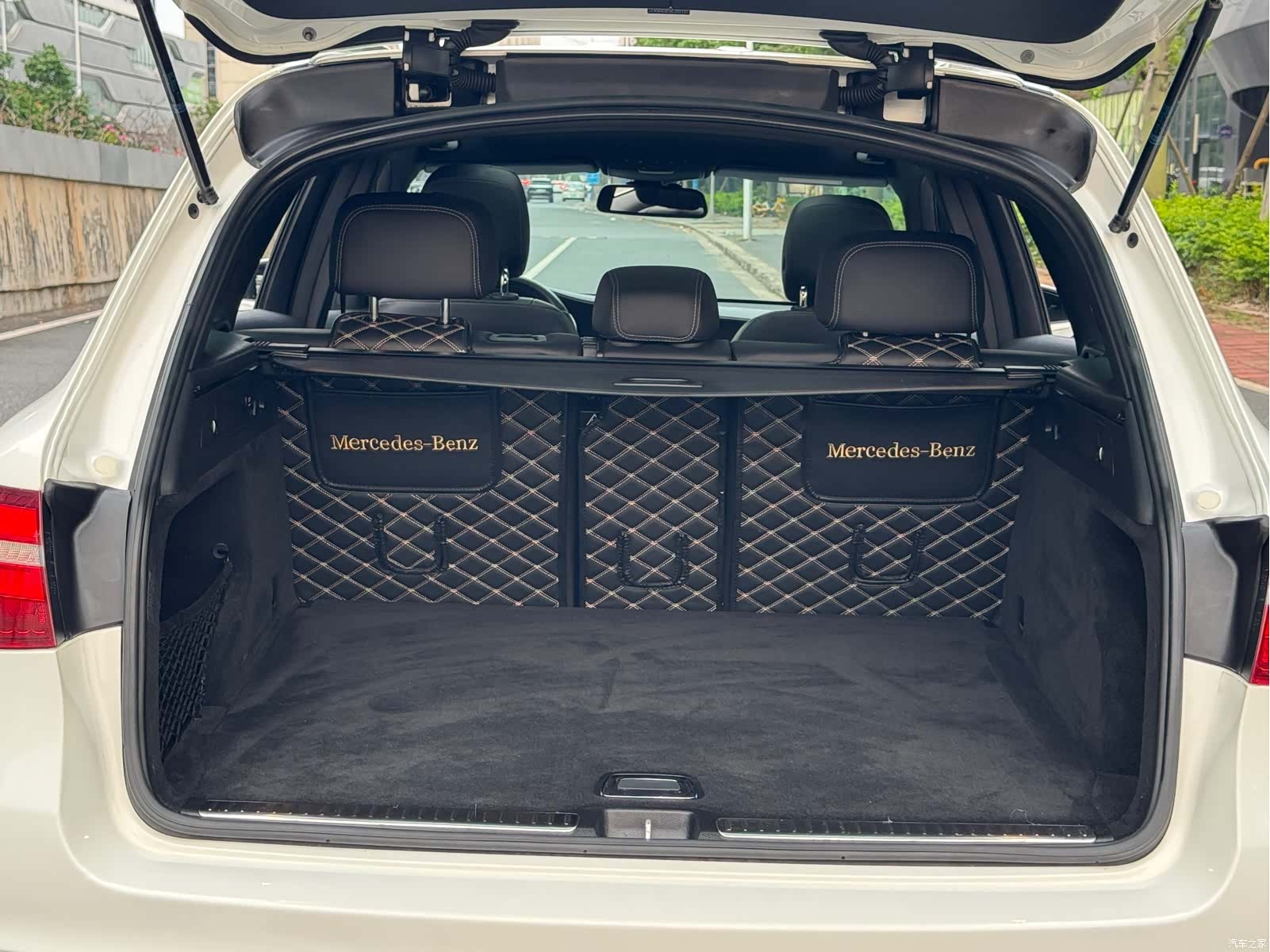 Mercedes-Benz GLC, 2019 21
