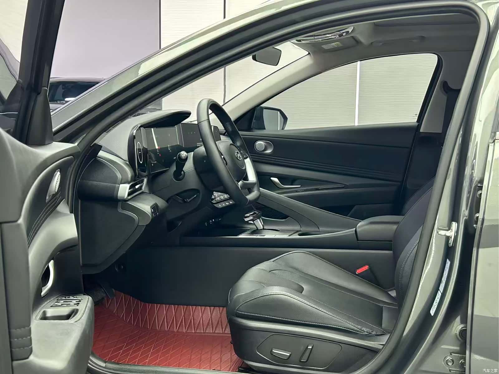 Hyundai Elantra, 2023 9