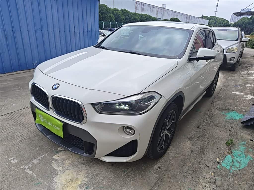 BMW X2