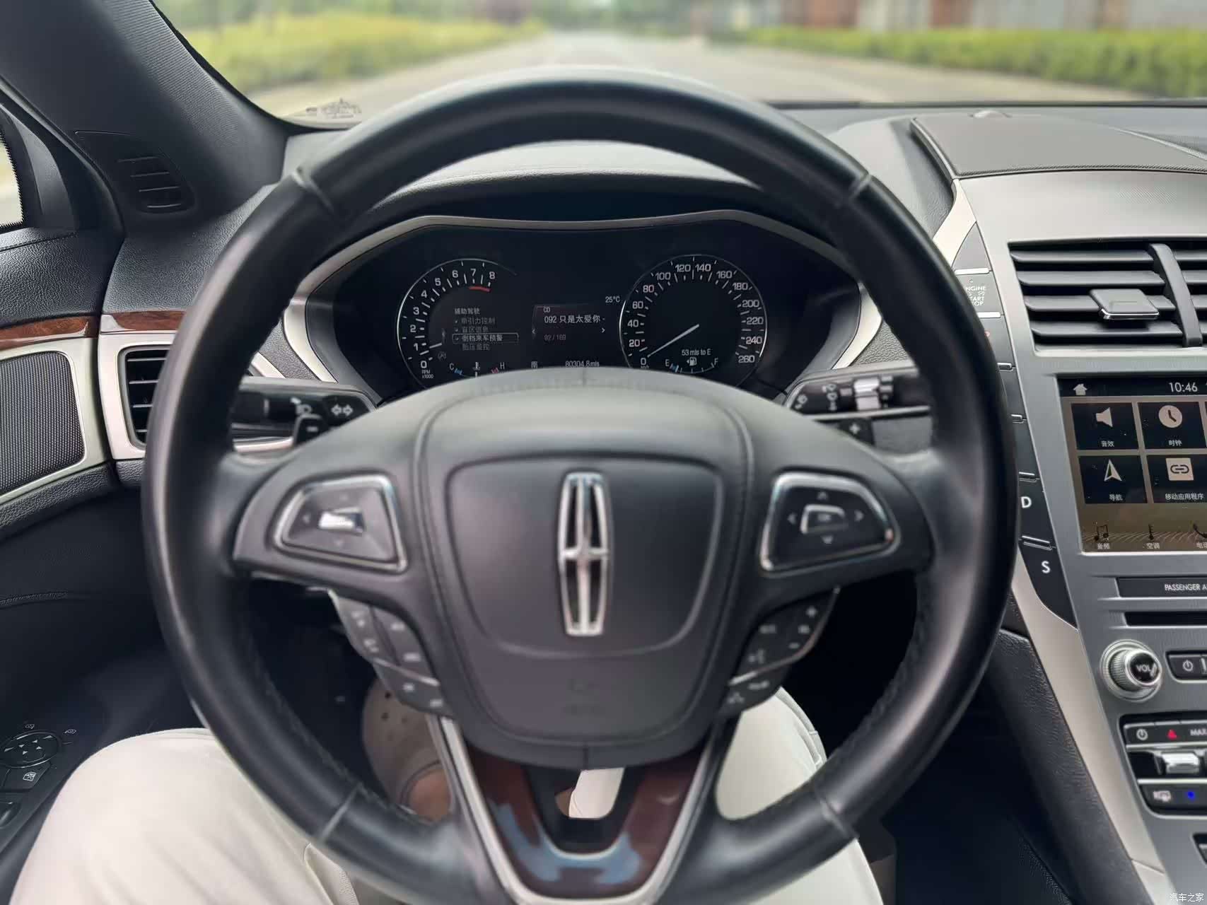 Lincoln MKZ, 2018 4