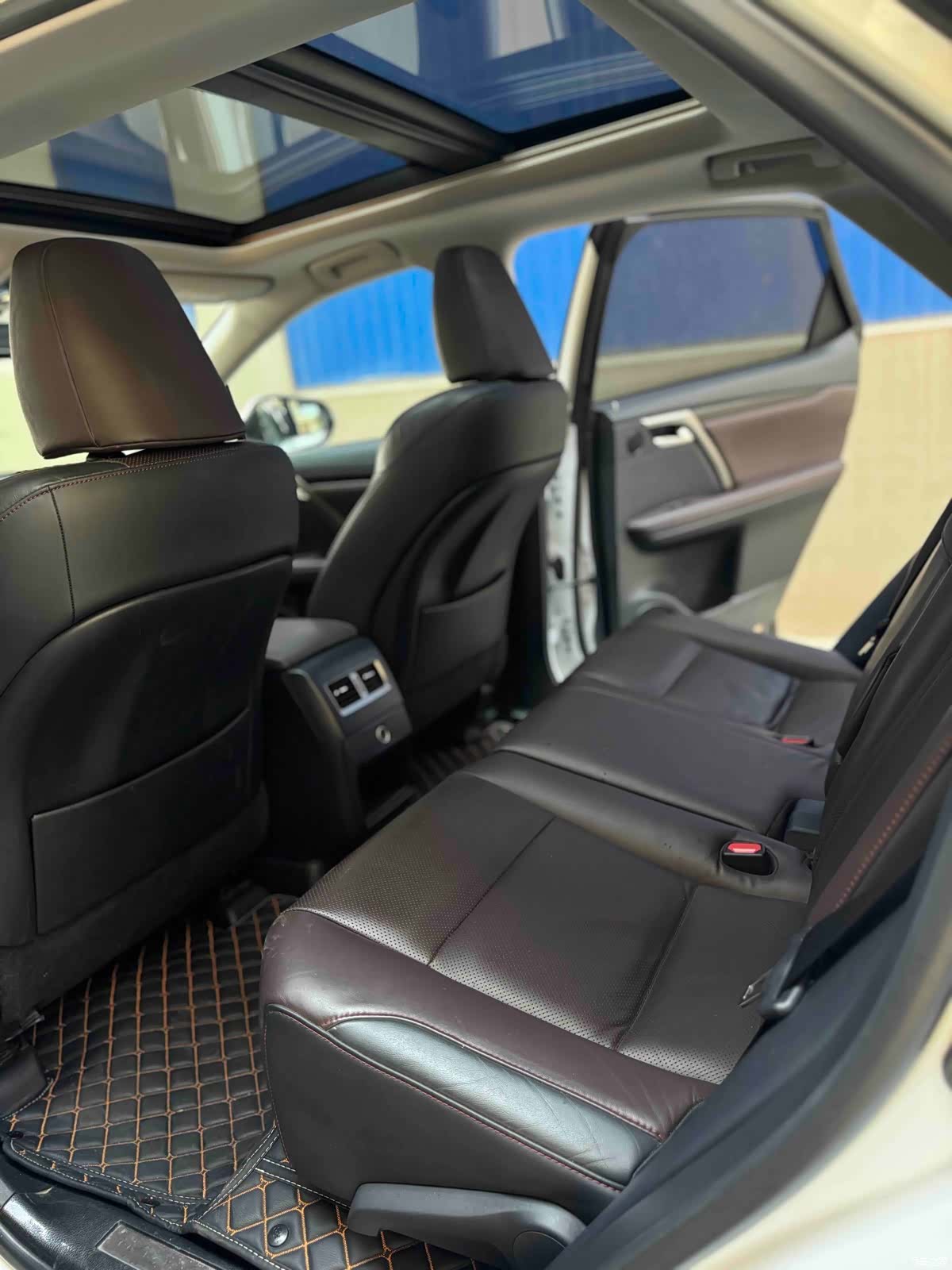 Lexus RX, 2016 10