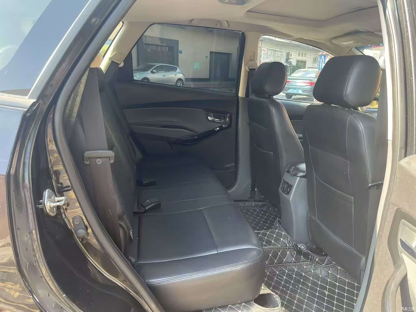 JAC M2, 2014 9