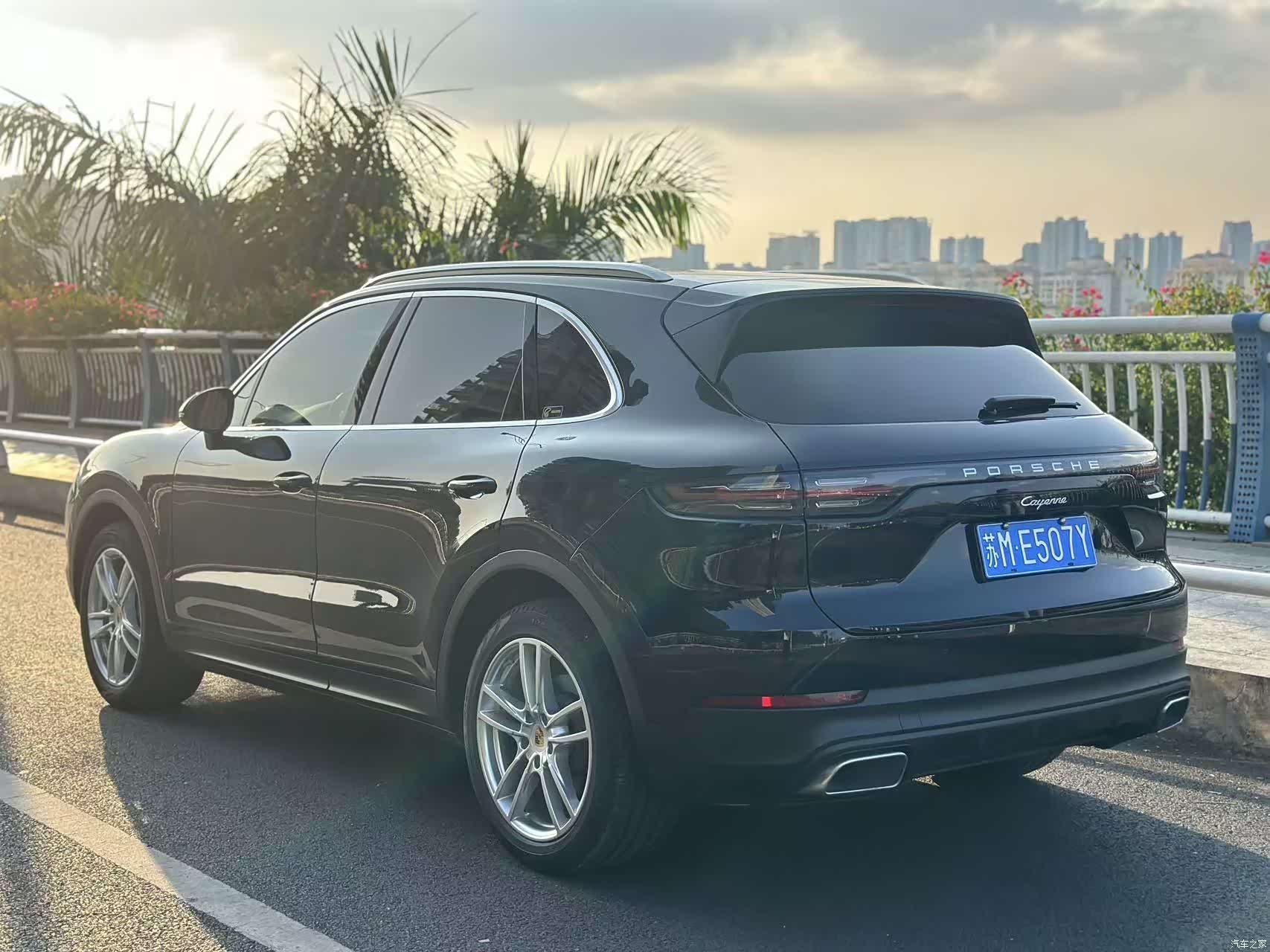 Porsche Cayenne, 2018 все фото