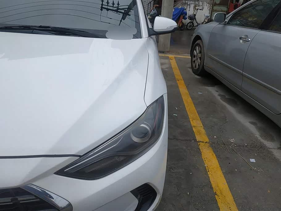 Hyundai Lead