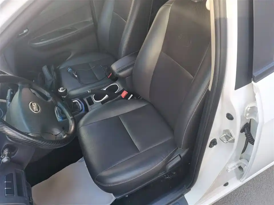 BYD F3