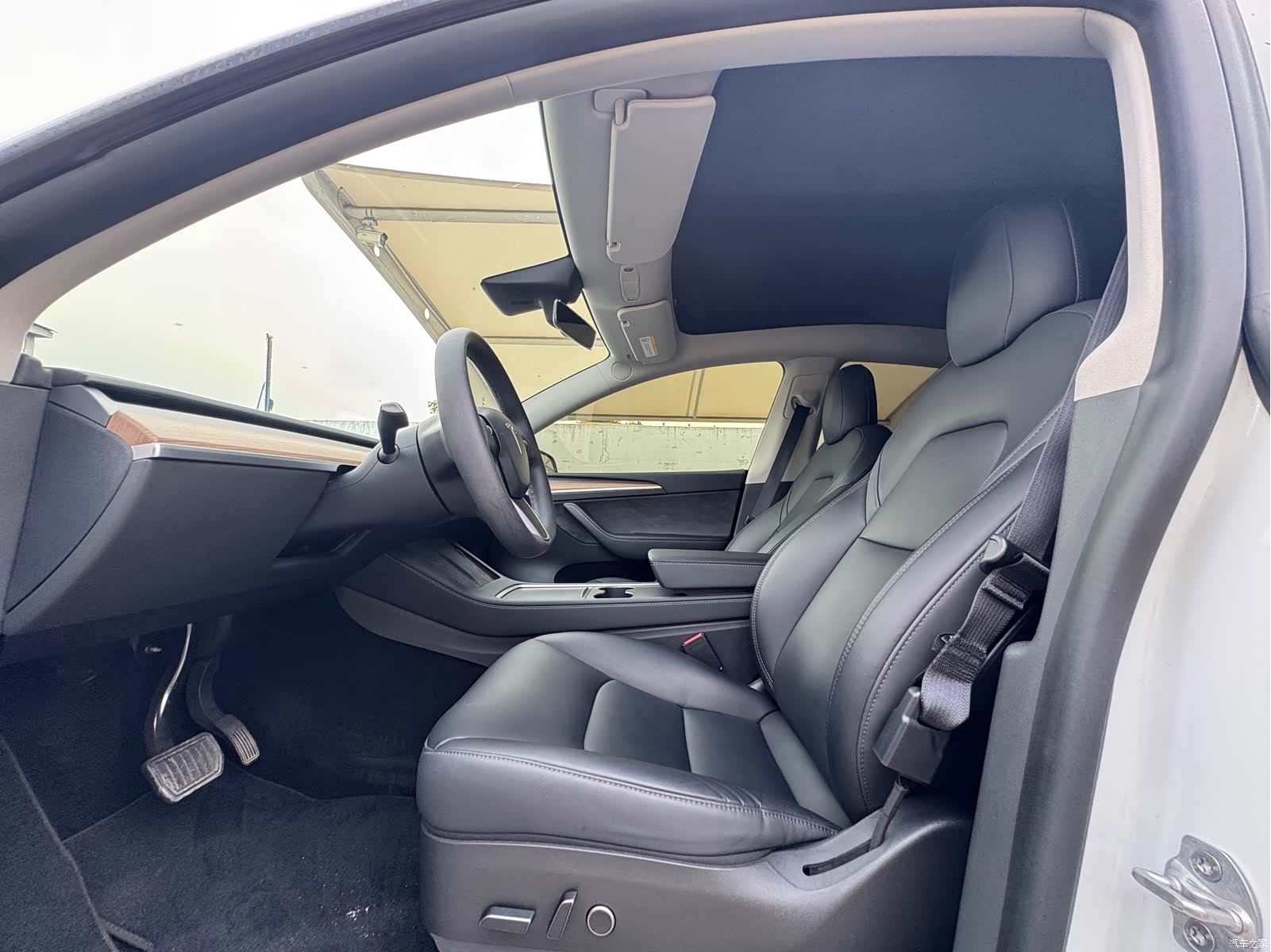Tesla Model Y, 2022 15