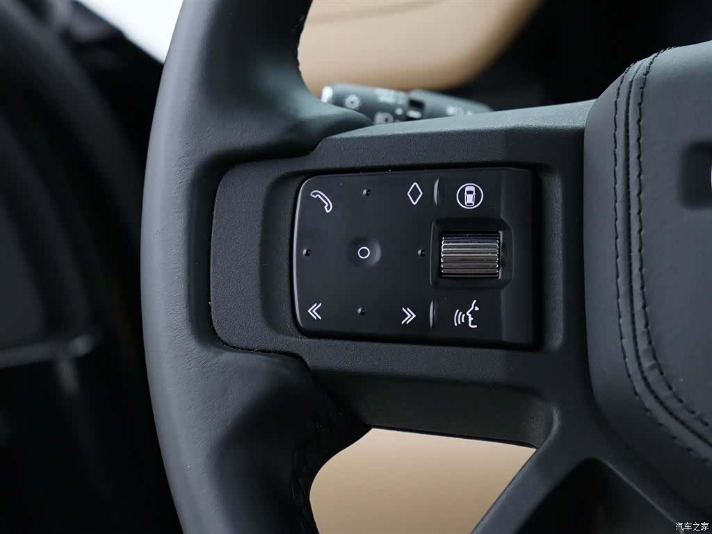 Land Rover Defender, 2024 15