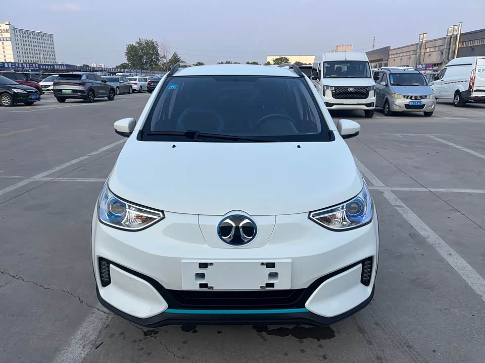 BAIC EC3