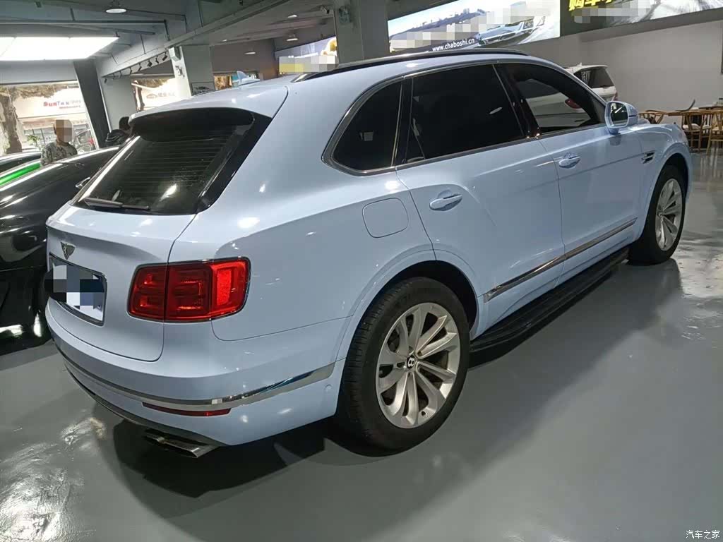Bentley Bentayga, 2018 3